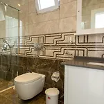 2 Bedroom With Private Pool *