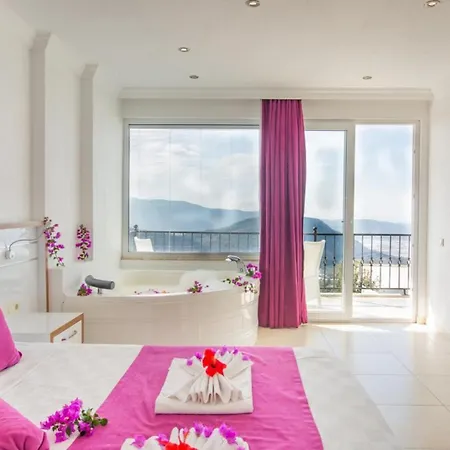 2 Bedroom With Private Pool Kalkan
