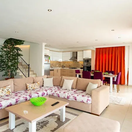 2 Bedroom With Private Pool 빌라 칼칸