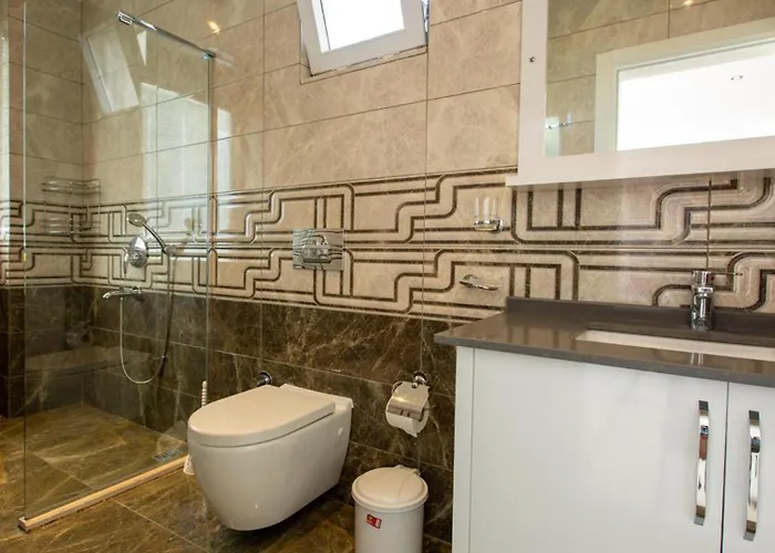 2 Bedroom With Private Pool *