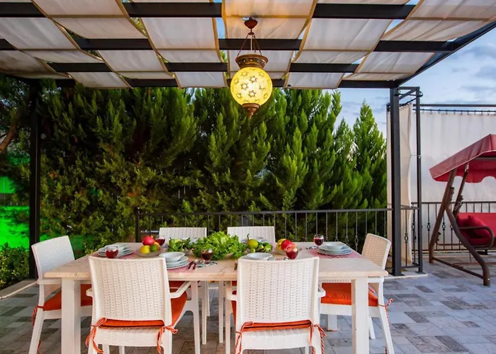 2 Bedroom With Private Pool Καλκάν